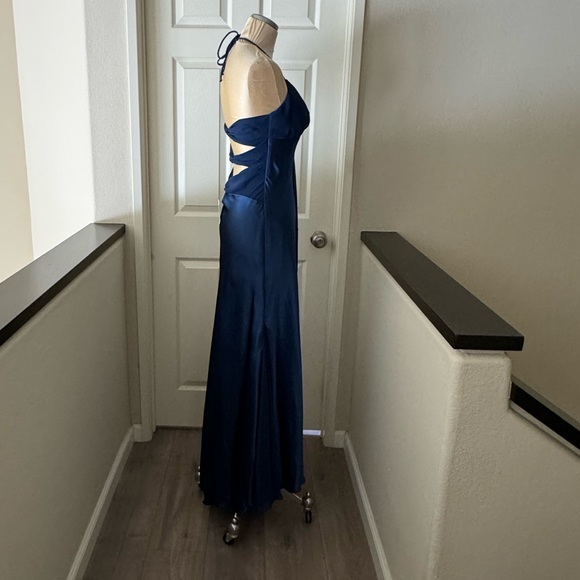 RARE BETSY & ADAM BLUE GOWN - NWT - Picture 3 of 15